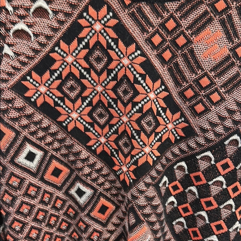 Anthropologie Charlie & Robin Geometric Crew Neck Sweater Black Red Large - Picture 5 of 13